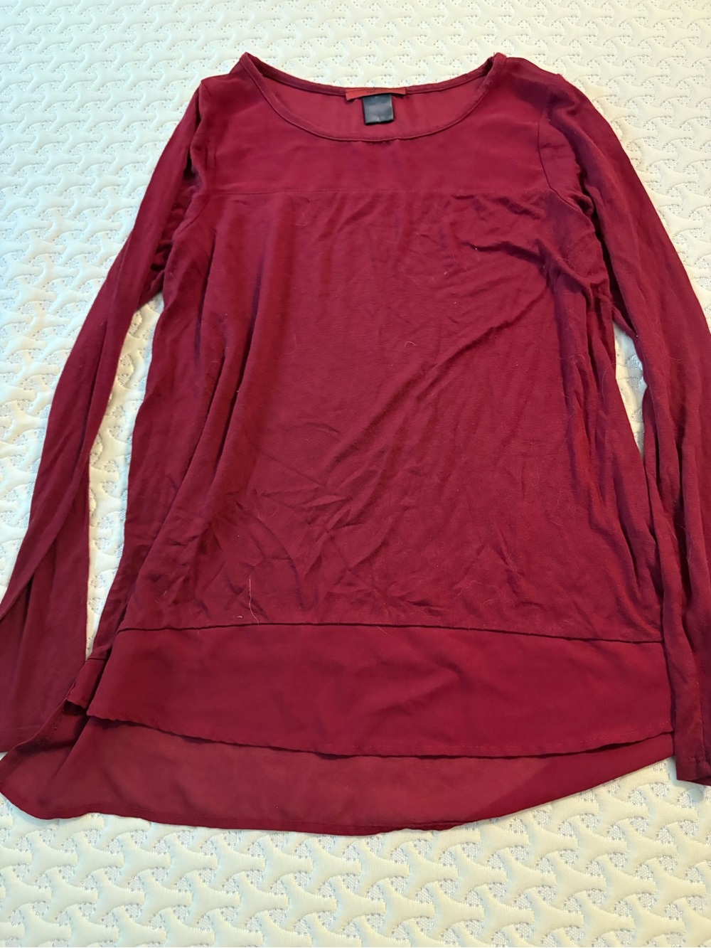 Red by BKE Long-Sleeve Layered Hem Top - Burgundy XS never worn no flaws